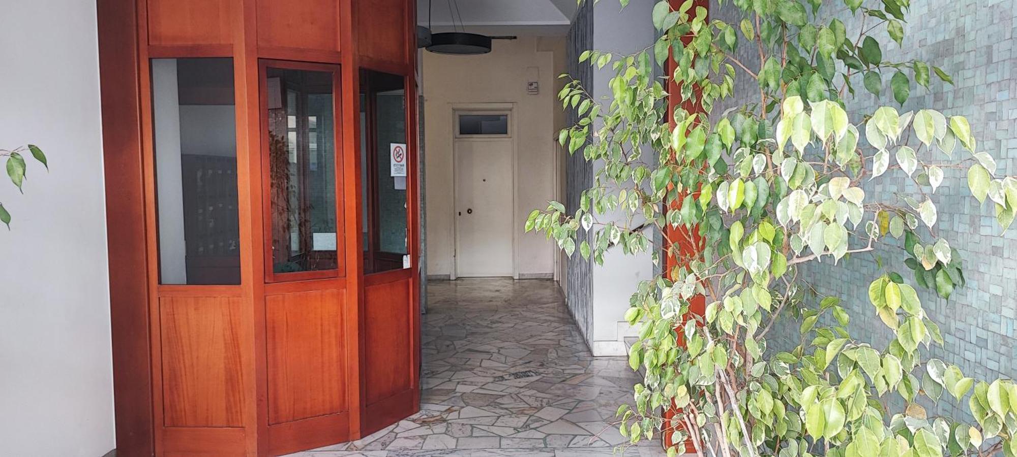 Guest Corso Italia Apartment Bari Exterior photo